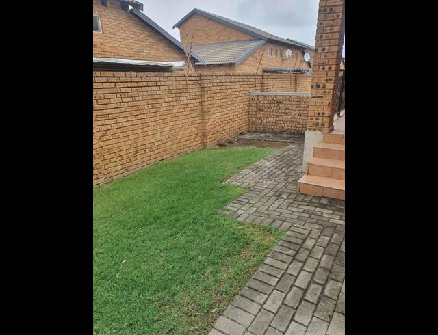 2 BEDROOM APARTMENT FOR SALE IN HONEY PARK